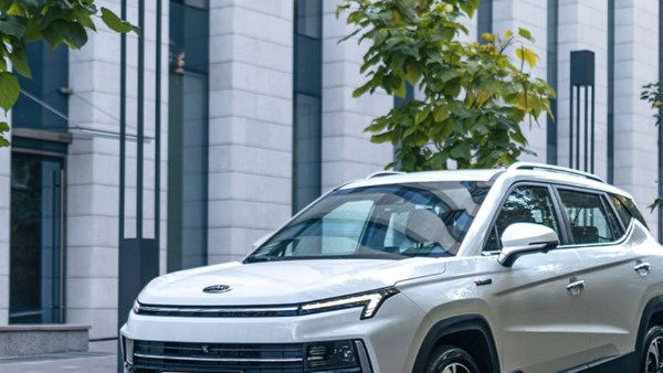 سوق السيارات يشهد حزمة صيانة مجانية لتعزيز خدمات ما بعد البيع