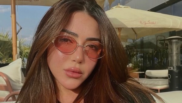 سارة سلامة تخطف الأنظار بإطلالة صيفية