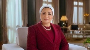 الهلال الأحمر : السيدة انتصار السيسي حريصة على المتابعة الدائمة لدور المتطوعين