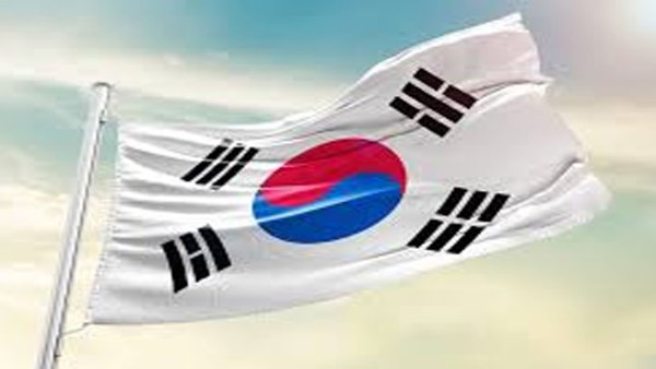 كوريا الجنوبية تعلن إعداد تدابير للتعامل مع تطورات الأوضاع في مضيق هرمز