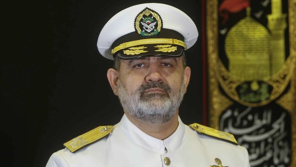 مضحكة للغاية.. إيران تسخر من تهديدات ترامب بشأن الحصار البحري