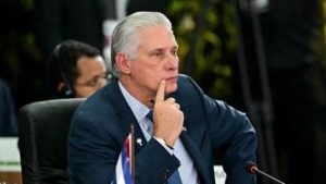 كوبا تتوعد: حرب عصابات ومقاومة شرسة لأي هجوم أمريكي