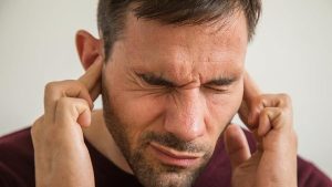 تحذير .. طنين الأذن مؤشر لأمراض خطيرة احذرها