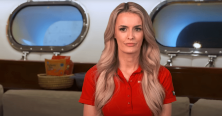 اعتادت إيلي من شركة below Deck أن تكون “معالجة تدليك شخصية” لـ “أغنى شخص في روسيا”