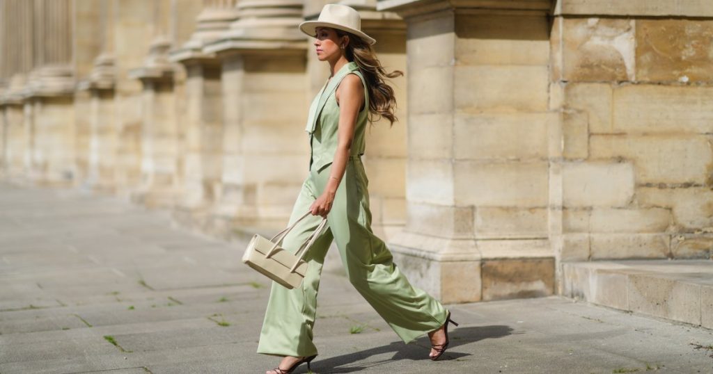 17 ملابس أنيقة وجاهزة للارتداء على أمازون لن تصدق أنها معروضة للبيع، بدءًا من 8 دولارات