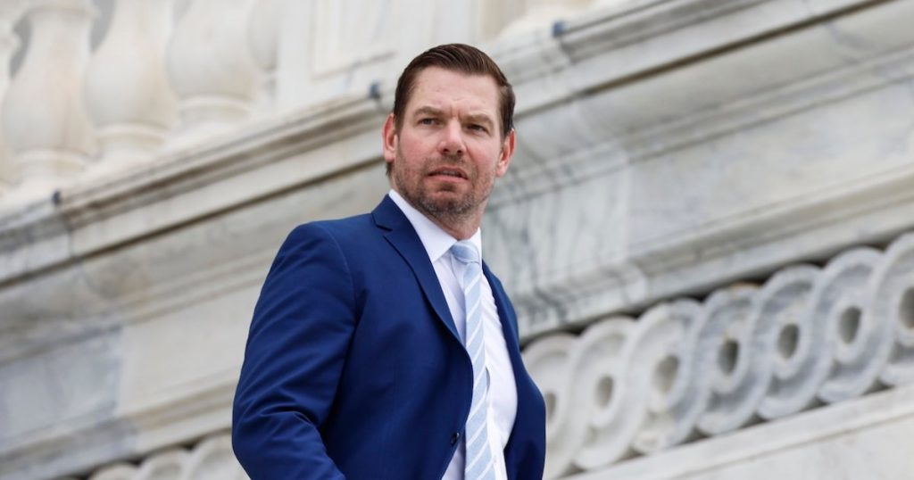 إريك سوالويل يصدر فيديو يتناول ادعاءات الاعتداء الجنسي مع تقدم المزيد من النساء