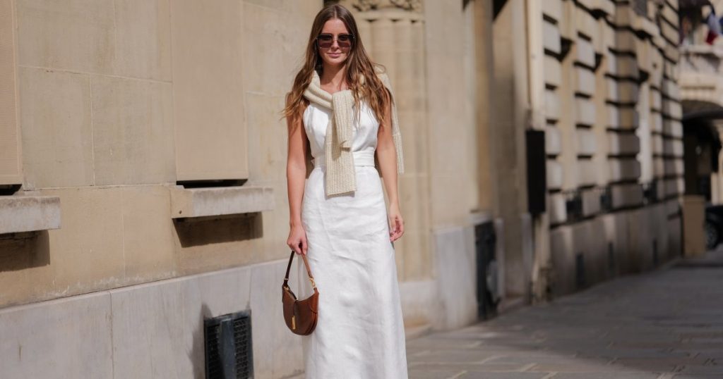 مفاجأة! أسقطت Athleta قمصانًا وسراويل جديدة من الكتان والمزيد – لقد بيعت بالكامل