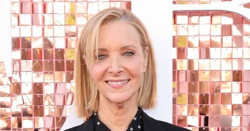 ليزا كودرو تقول إنه تمت الإشارة إليها باسم “الصديقة السادسة”: “لم يهتم بي أحد”