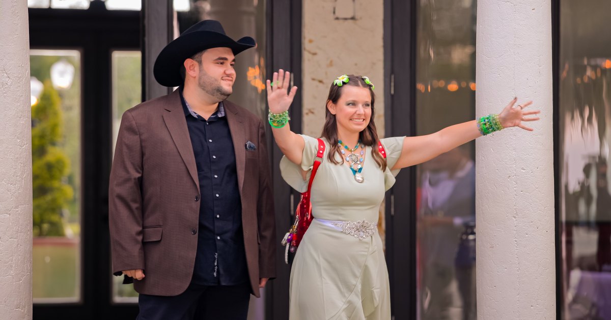 الحب على الطيف