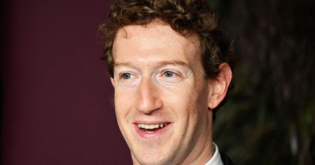 نموذج الذكاء الاصطناعي الجديد من Meta يمنح مارك زوكربيرج مقعدًا على طاولة الأطفال الكبار