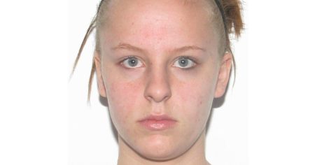 القبض على زوج أم شاب يبلغ من العمر 19 عامًا اختفى منذ 10 سنوات ووجهت إليه اتهامات بارتكاب جرائم جنسية