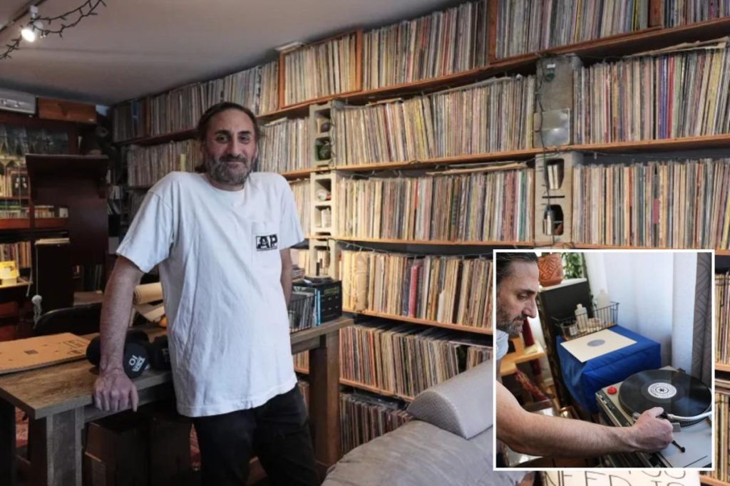 تحولت تسجيلات الحفل الموسيقي لعشاق الموسيقى آدم جاكوبس إلى أرشيف الكنز الدفين على الإنترنت