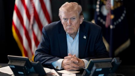 ترامب يعلن أن الحرب على إيران “قريبة جدًا من الانتهاء”