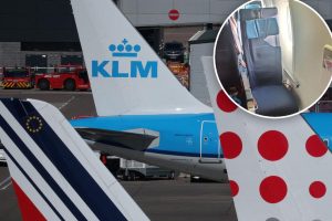 راكب غاضب من شركة KLM غاضب من المقعد الضيق المجنون