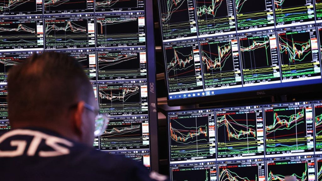 شرح صناديق الاستثمار المتداولة للمتقاعدين مع نصائح حول التنويع والدخل