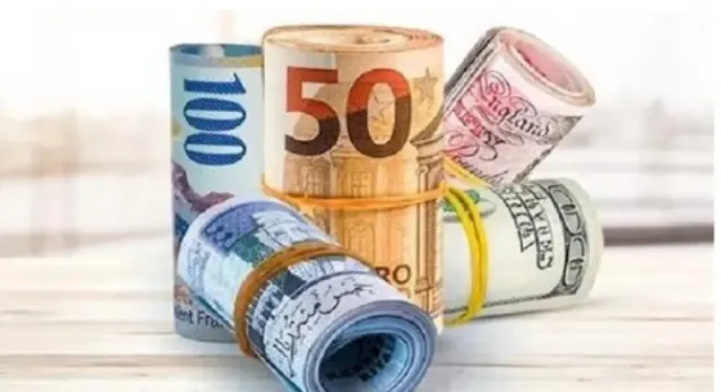 الدولار يتراجع والأسواق تترقب المركزي.. تحركات جديدة بأسعار العملات اليوم |  الاقتصاد | الطريق