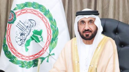 البرلمان العربي يشيد بنجاح موسم الحج ويثمّن جهود القيادة السعودية