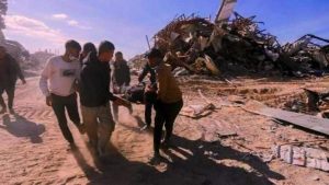 إعلام فلسطيني: مصابان بنيران مسيرة إسرائيلية في جباليا شمالي قطاع غزة
