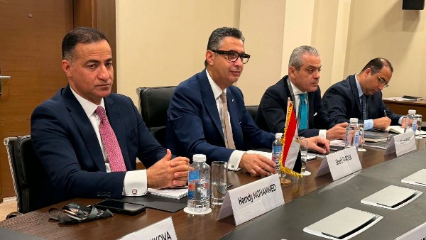 وزير التموين يناقش تعزيز واردات القمح وبناء مخزون استراتيجي آمن خلال منتدى سوتشي