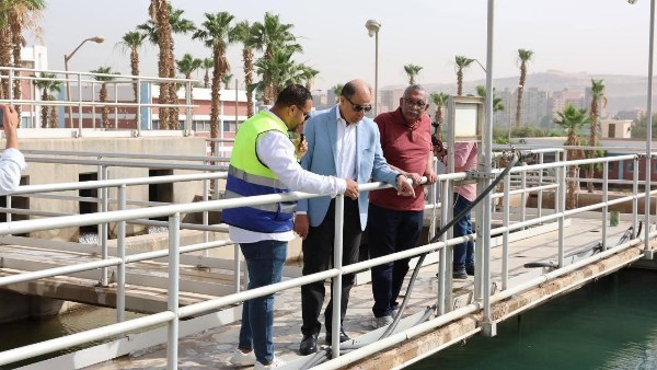استعدادًا لعيد الأضحى.. محافظ المنيا يتفقد محطة كدوان للتأكد من جودة المياه وانتظام الخدمة
