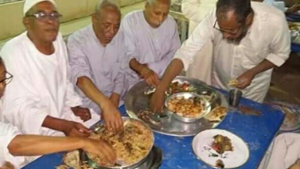 عادات يتوارثها الأجيال.. أشهر أكلات ومشروبات أهالى أسوان والنوبة فى عيد الأضحى