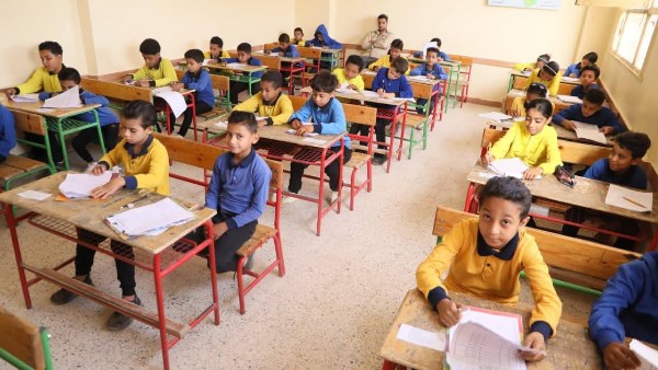 أخبار الوادي الجديد: انطلاق امتحانات نهاية العام الدراسي لصفوف النقل بـ 335 لجنة والمحافظة تعلن عن 155 فرصة عمل للشباب فى القطاع الخاص