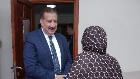توفير الرعاية..محافظ بورسعيد يزور دار “حسن بدراوي لسعادة المسنات”