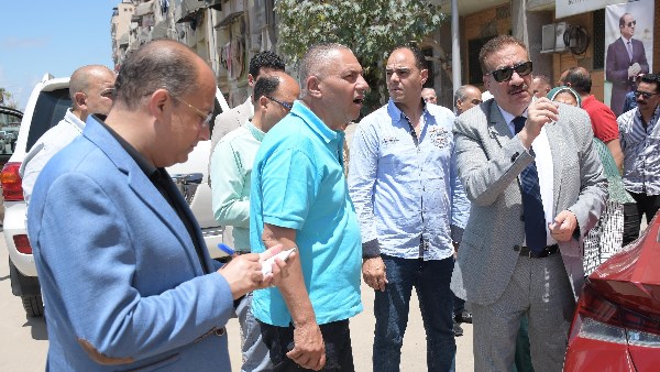 انتشار مكثف لفرق ومعدات النظافة بأحياء بورسعيد ورفع المخلفات
