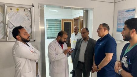 جولة ميدانية لمدير رعاية بورسعيد الصحية ثالث أيام عيد الأضحى بمستشفى النصر | صور