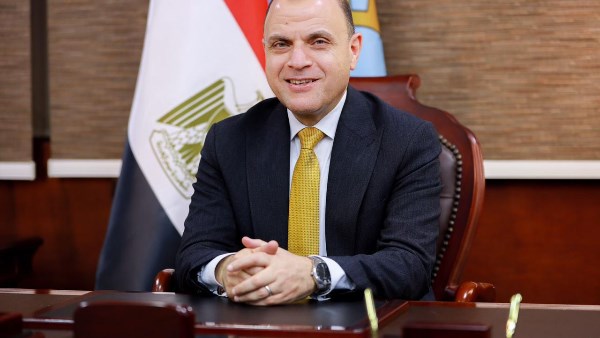 محافظ الغربية يتابع القافلة الطبية بقرية الأبشيط بمركز المحلة.. صور