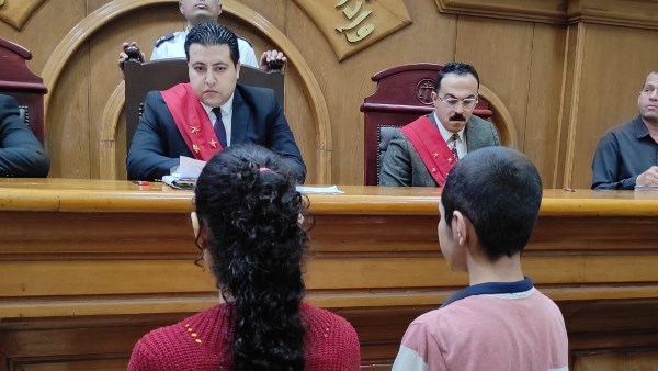 اليوم.. ثاني جلسات محاكمة طالبة وشقيقها المتهمين بقتل الطفلة مريم لسرقة هاتفها بالشرقية اليوم.. ثاني جلسات محاكمة طالبة وشقيقها المتهمين بقتل الطفلة مريم لسرقة هاتفها بالشرقية