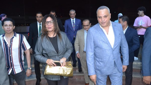 وزيرة الثقافة تفتتح غرام في الكرنك على مسرح البالون بحضور جماهيري كبير