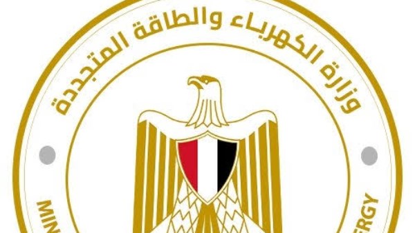 ربع ساعة.. إعادة الكهرباء بعد السيطرة على حريق بمحطة محولات في أسوان
