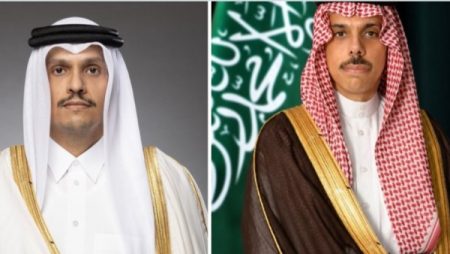 وزير الخارجية القطري يجري اتصالا هاتفيا مع وزير الخارجية السعودي
