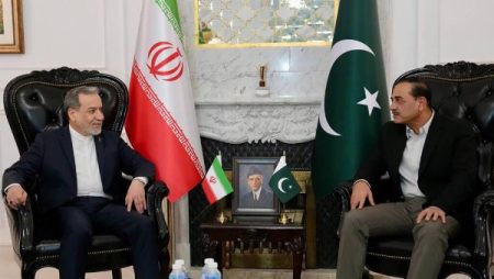 عاصم وعراقجي يلتقيان بطهران.. ماذا دار بينهما؟