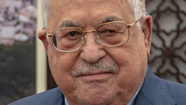محمود عباس يطالب بتمكين السلطة الفلسطينية من ممارسة عملها في قطاع غزة