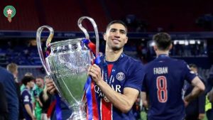 المغربي أشرف حكيمي يعادل رقم صامويل إيتو في دوري أبطال أوروبا | تفاصيل