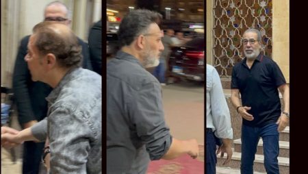 مدحت صالح ومدحت العدل وعمرو مصطفى في عزاء والد الشاعر هاني عبد الكريم| صور