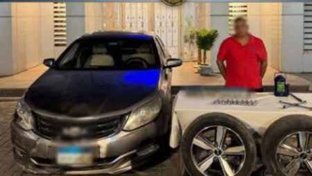 بسيارة مستأجرة ولوحات معدنية مخالفة.. ضبط عاطل سرق إطارات من مدينة نصر