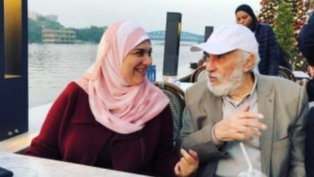 دعمني بعد الطلاق.. ابنة عبد الرحمن أبو زهرة تكشف أسرارًا مؤثرة عن والدها