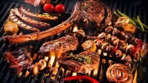 قبل عيد الأضحى.. تحذيرات من الإفراط في تناول اللحوم ونصائح مهمة لهؤلاء