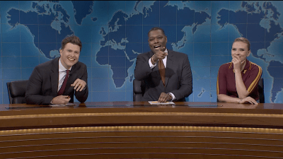 كولن جوست مايكل تشي سكارليت جوهانسون SNL الموسم 50 النهائي 1
