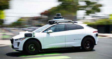 Waymo تنقل سياراتها ذاتية القيادة إلى فيرجينيا
