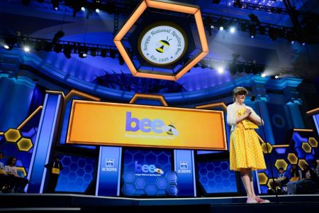 كيفية مشاهدة نهائيات 2026 Scripps National Spelling Bee مجانًا