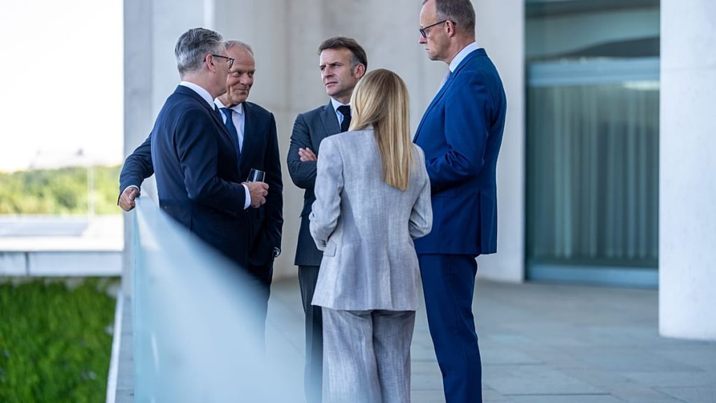 تجتمع القوى العسكرية الخمس الكبرى في أوروبا قبل قمة الناتو الرئيسية مع وضع أوكرانيا في الاعتبار