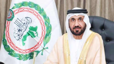 إشادة عربية بدعم السلطان هيثم بن طارق وتمكين المرأة العُمانية