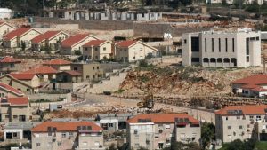الآلية الثلاثية تدين مخططات الضم والاستيطان وتطالب بحماية الفلسطينيين