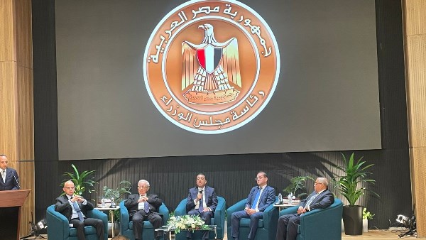 مدبولي: نستهدف تخارج الدولة من 65% من المشروعات وتعزيز دور القطاع الخاص