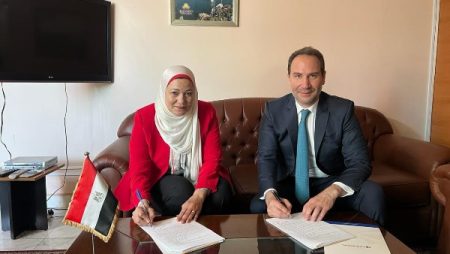 وثيقة تأمين طبية واجتماعية حصرية للمصريين العاملين بلبنان