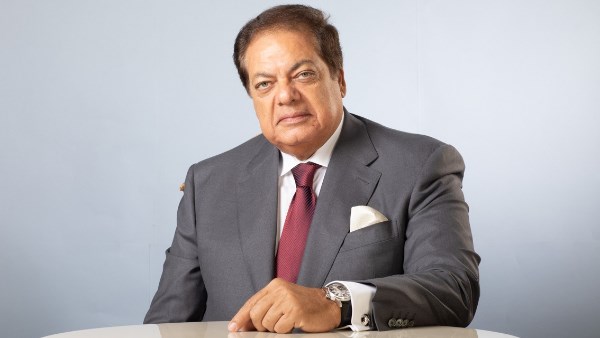 أبو العينين: القيادة السياسية قادرة على حماية أمن مصر.. ونثق في قدرة مؤسسات الدولة على التعامل بحكمة وحسم مع حادث ميناء دمياط